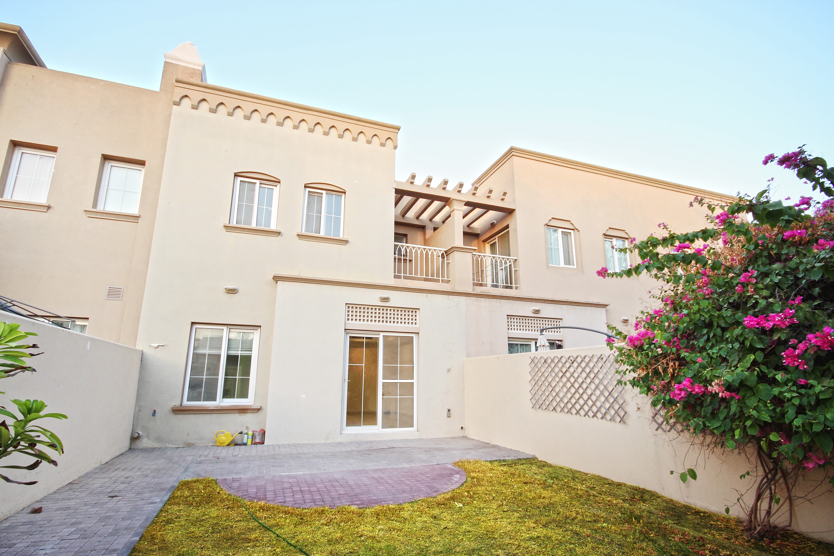 GLORIOUS VILLA | 2BR UNFURNISHED | BEAUTIFUL GARDEN | FOR RENT